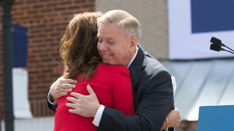 Senator Lindsey Graham Dies at 71, Sister Appointed to Fill Seat