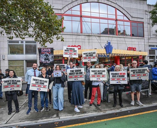 Kips Bay Residents Rally to Save Beloved AMC Movie Theater From University Takeover