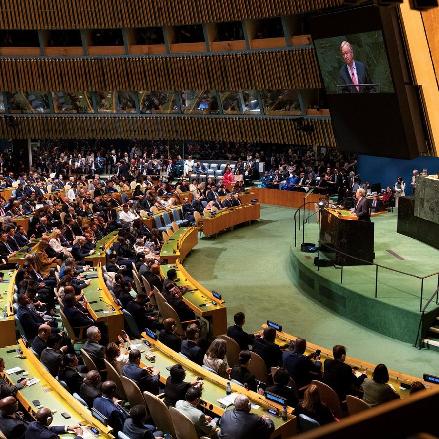 Trump Tells U.N. Iran Faces Choice Between Deal and Destruction