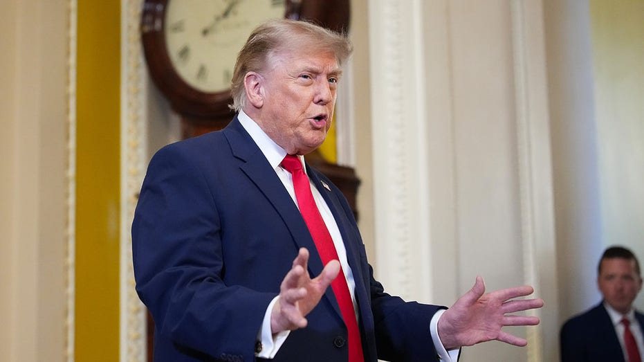 Trump Accuses Media of Wanting US to Lose Iran War, Threatens New Strikes