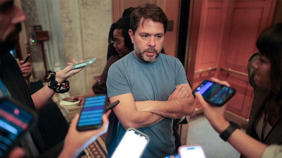 House Lawmakers Face Proposed Ban on Sexual Relations with Staffers