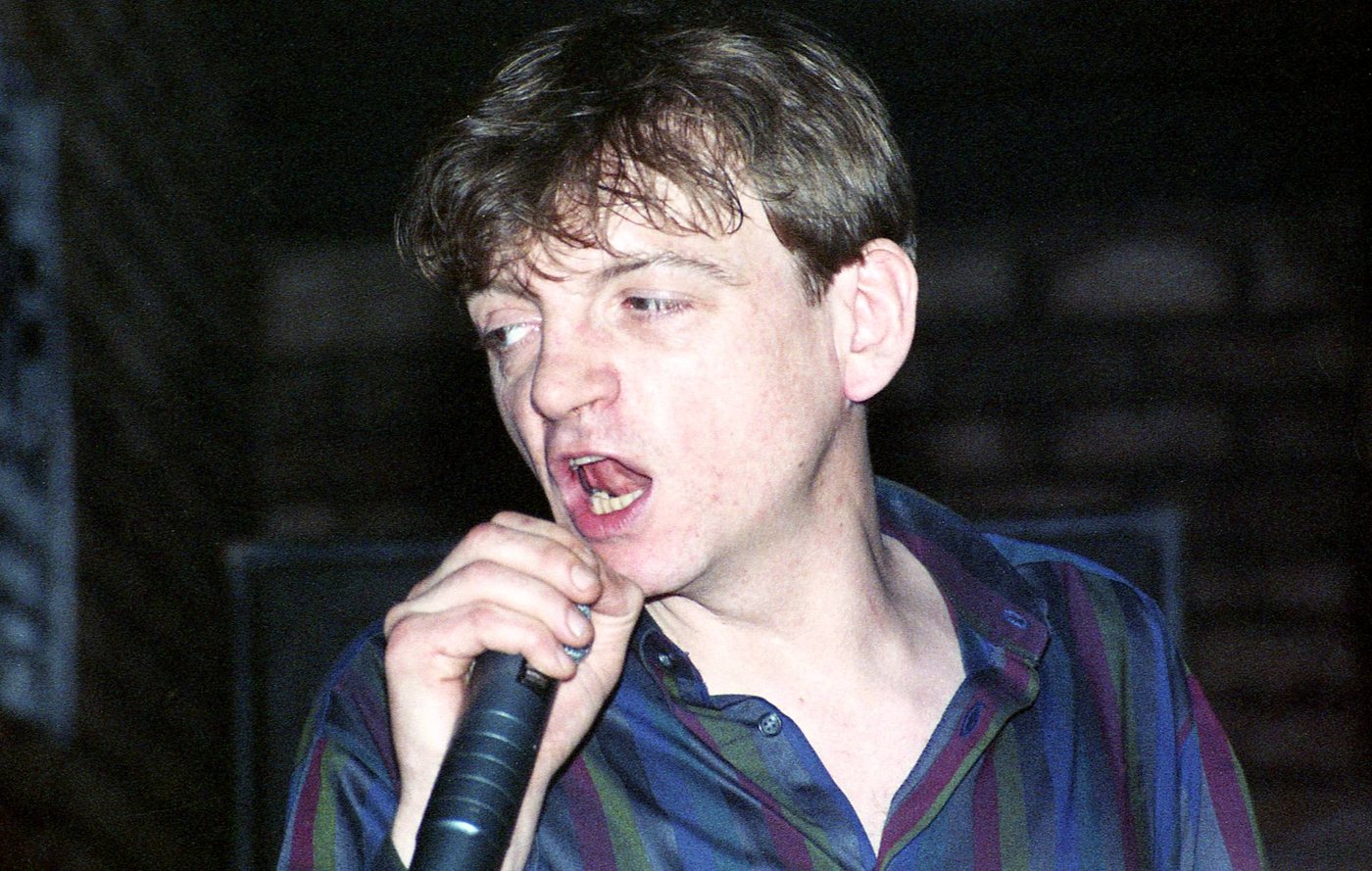 Mark E. Smith's Fiancée and Final Manager Calls The Fall's Last Album a «Cash Grab»