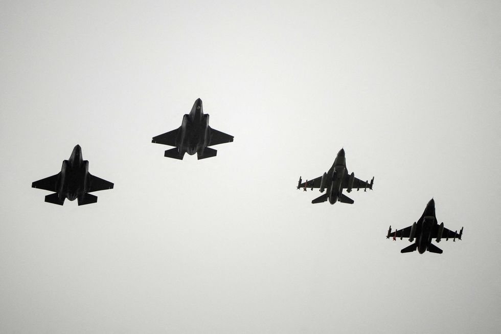 Trump hints at giving F-35 jets to Turkey, alarming Wall Street Journal editorial board