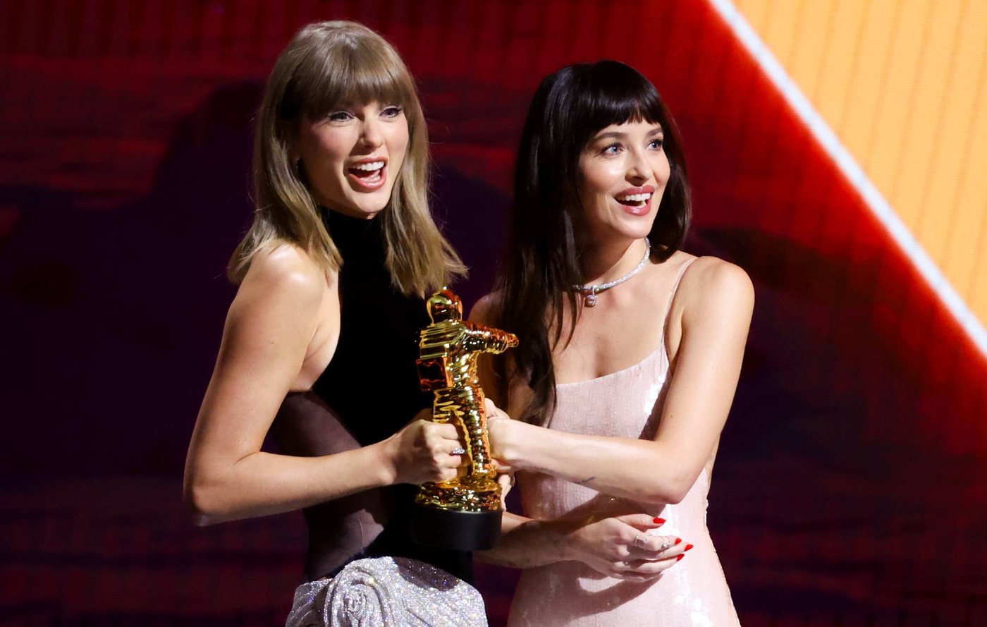Taylor Swift Premieres 'Patient Zero' Video with Dakota Johnson and Colin Farrell at VMAs