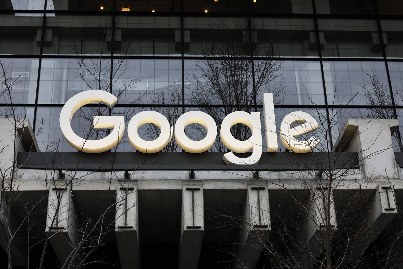 Google Avoids Ad Business Breakup but Must Change Practices, Judge Rules