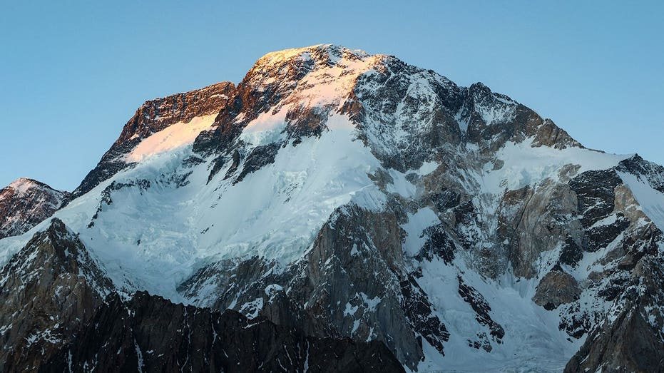 American Climber’s Remains Found After Broad Peak Avalanche in Pakistan