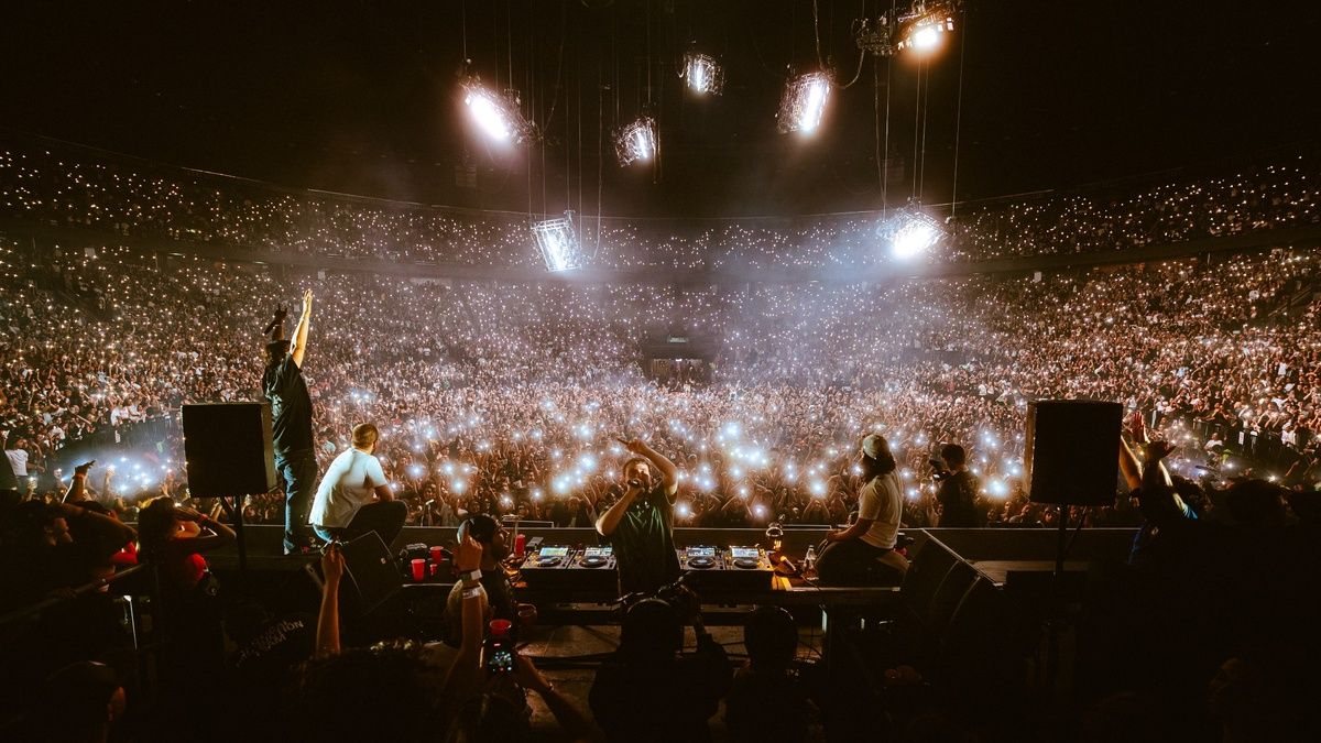Fred again.. Releases Full Mexico City Concert With LATIN MAFIA on YouTube